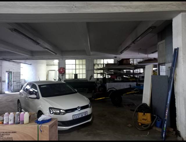 2,390M² WAREHOUSE FOR SALE IN JEPPESTOWN
